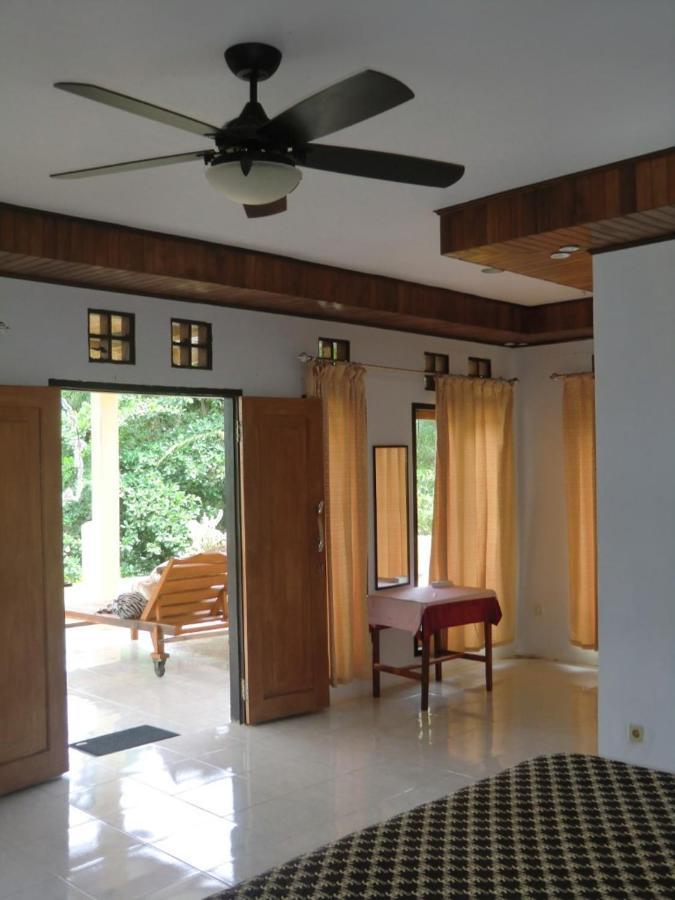 Bunaken Sea Garden Resort Exterior foto