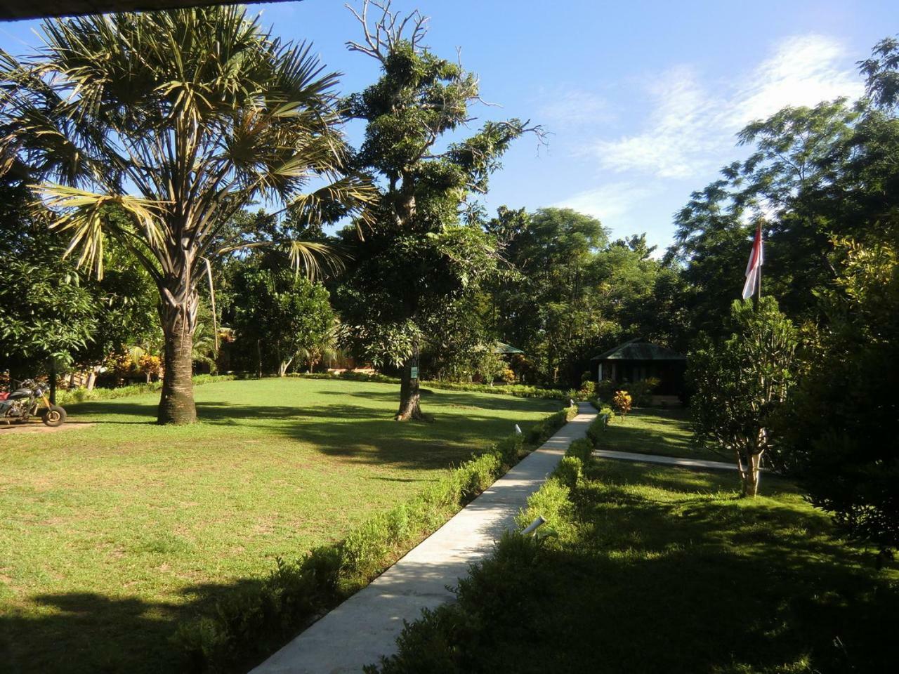 Bunaken Sea Garden Resort Exterior foto